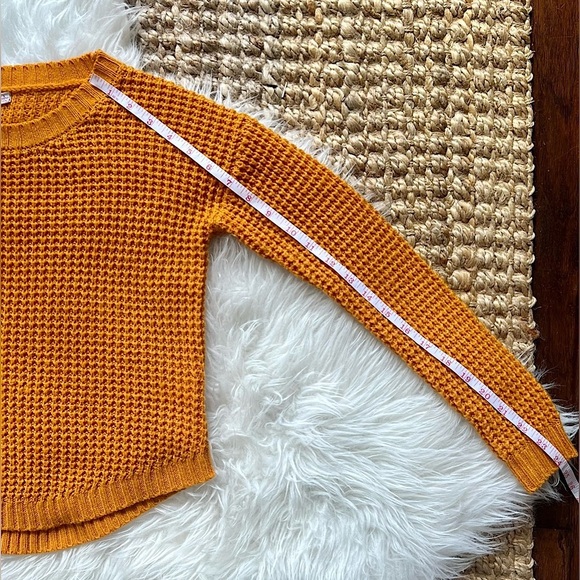 Girls’ Waffle Knit Crew Neck Sweater (Size 10-12) - Picture 5 of 7